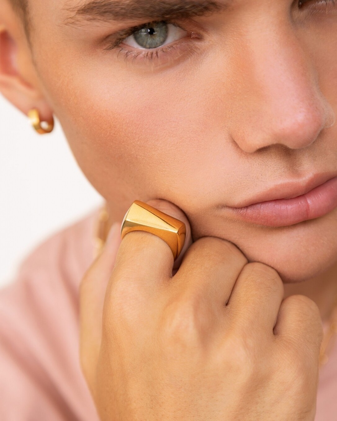 Anillo Acero, oro, homini studio